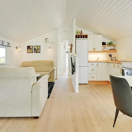 Three-bedroom Holiday In