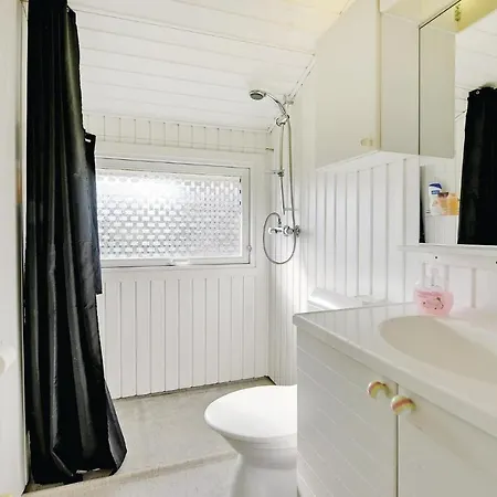 בית נופש Three-bedroom Holiday In